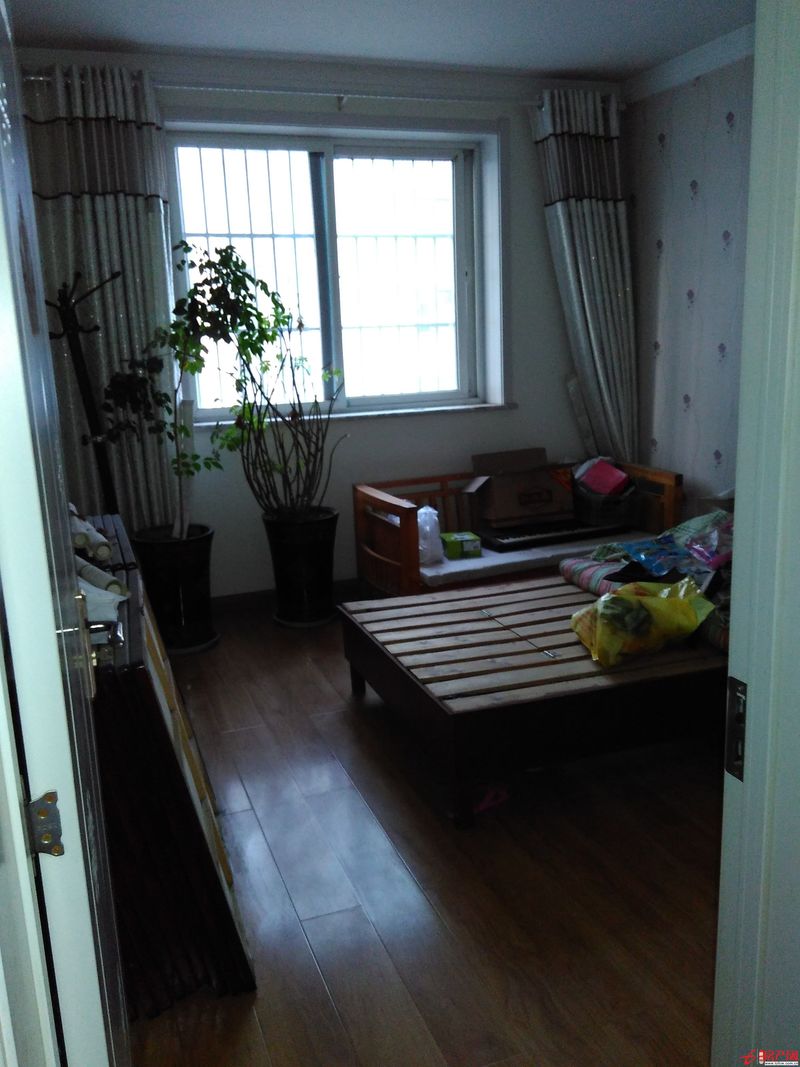 饃饃莊南區(qū)多層精裝修集體供暖配合貸款過(guò)戶