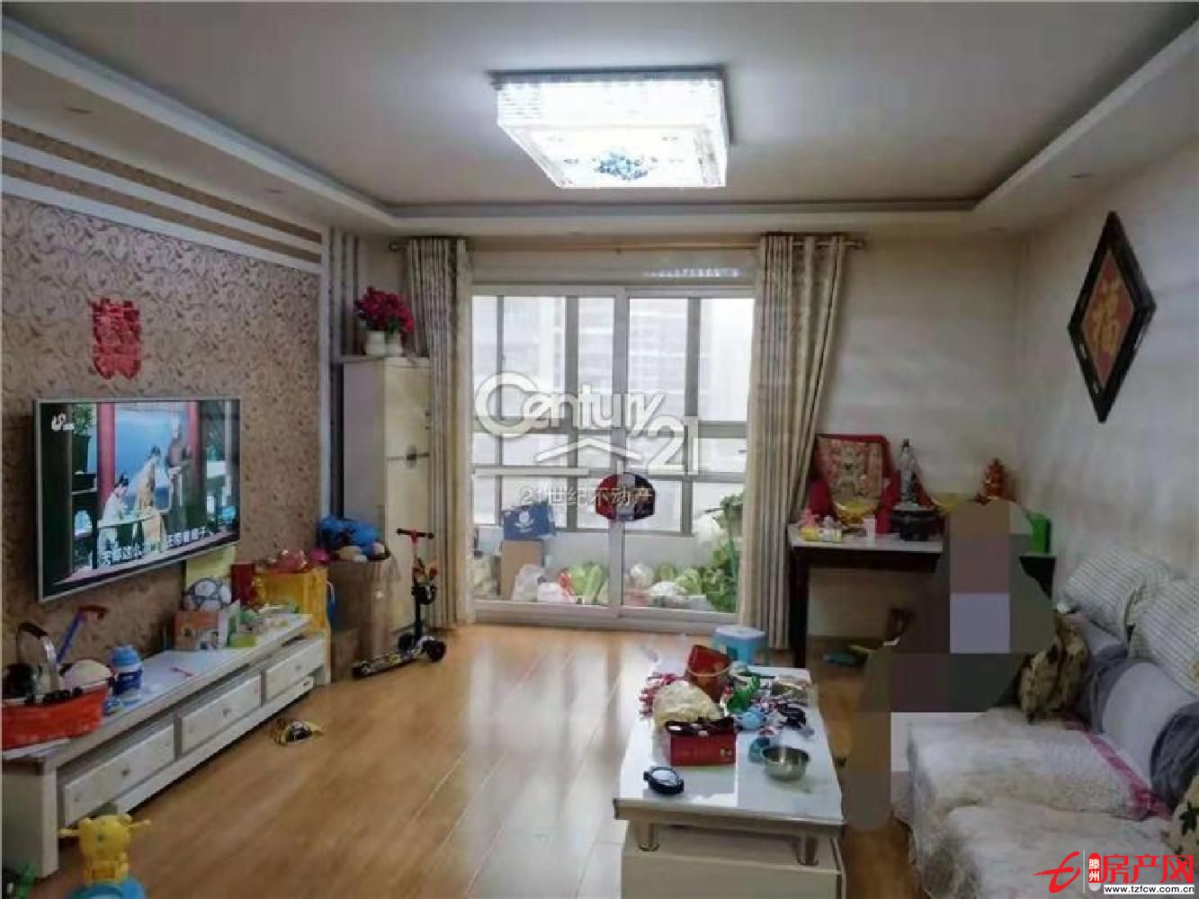 威尼斯(四區(qū))，滕南學(xué) 區(qū)房，此房價(jià)格合適，樓層很好。