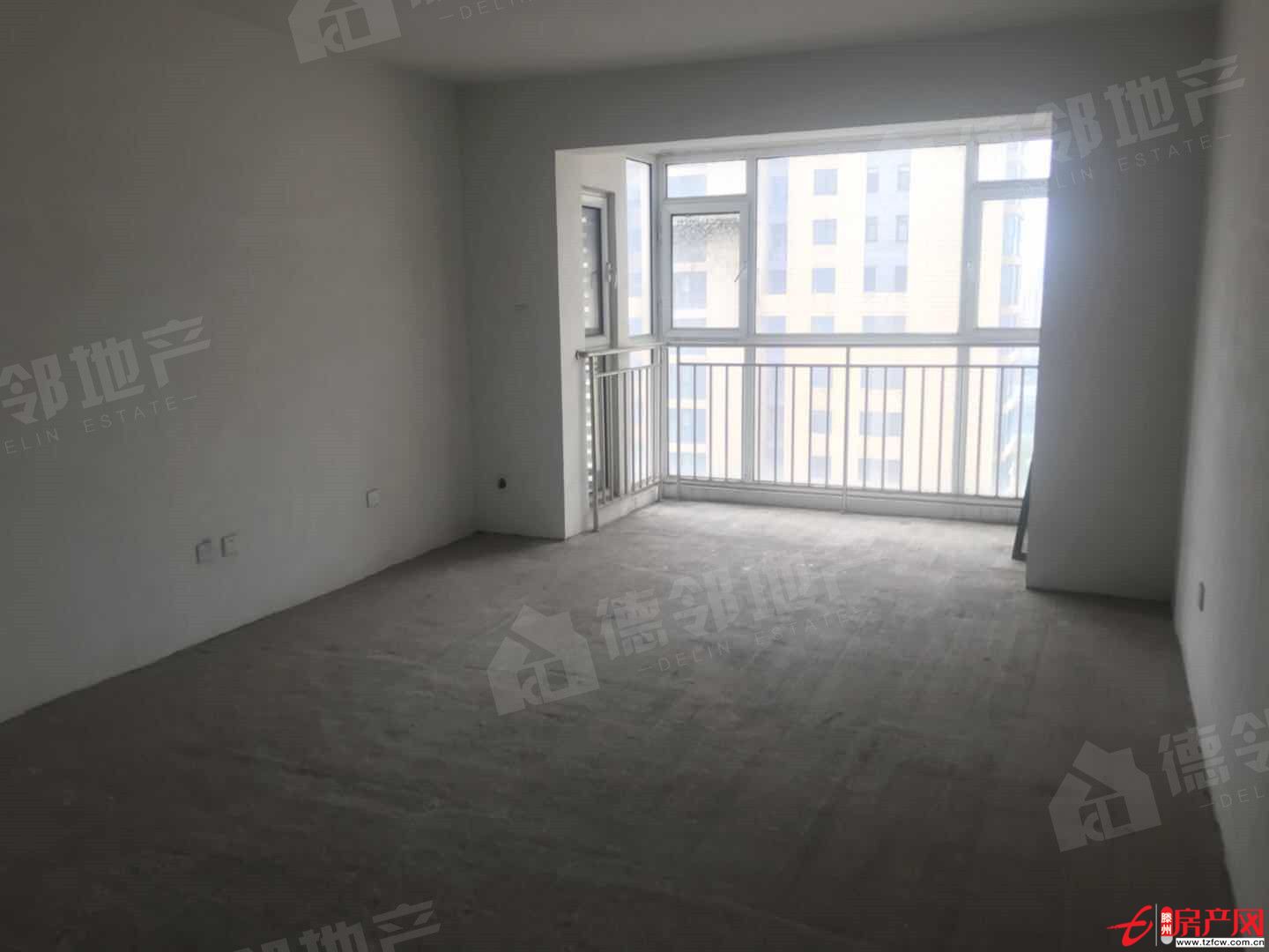 人和藍灣緊鄰一中大三室新證可貸款