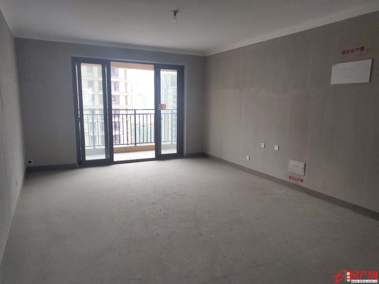 三盛星尚 城，179平方，四室兩廳兩衛(wèi)，兩室一廳向陽，