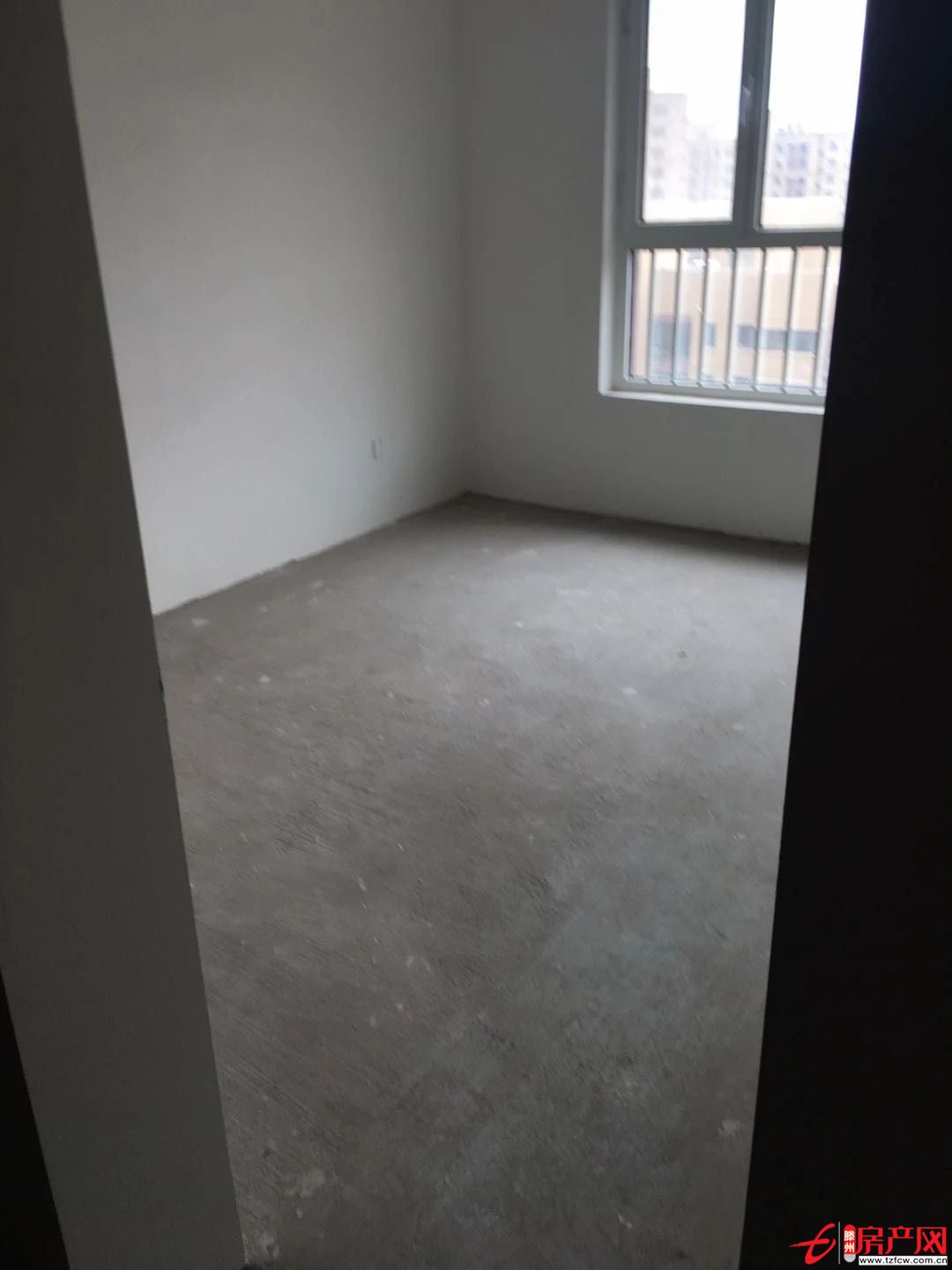 金河灣 92平70萬 經(jīng)典毛坯房 需全款