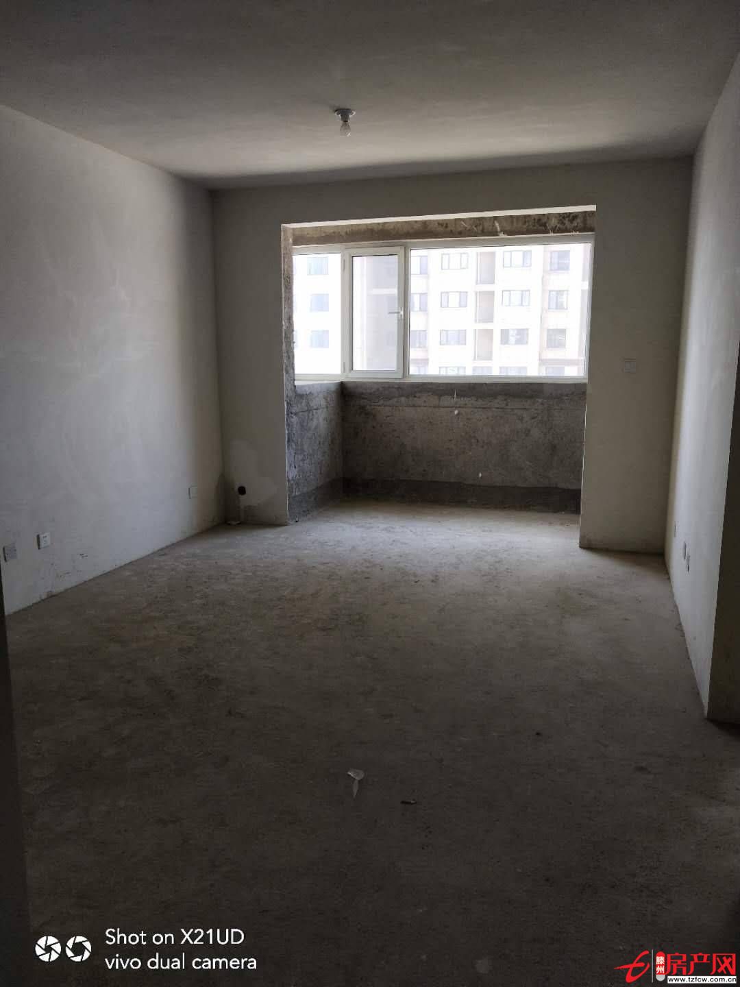 業(yè)主 大同印象東區(qū) 兩室兩廳 有鑰匙看房方便 全款壓尾款