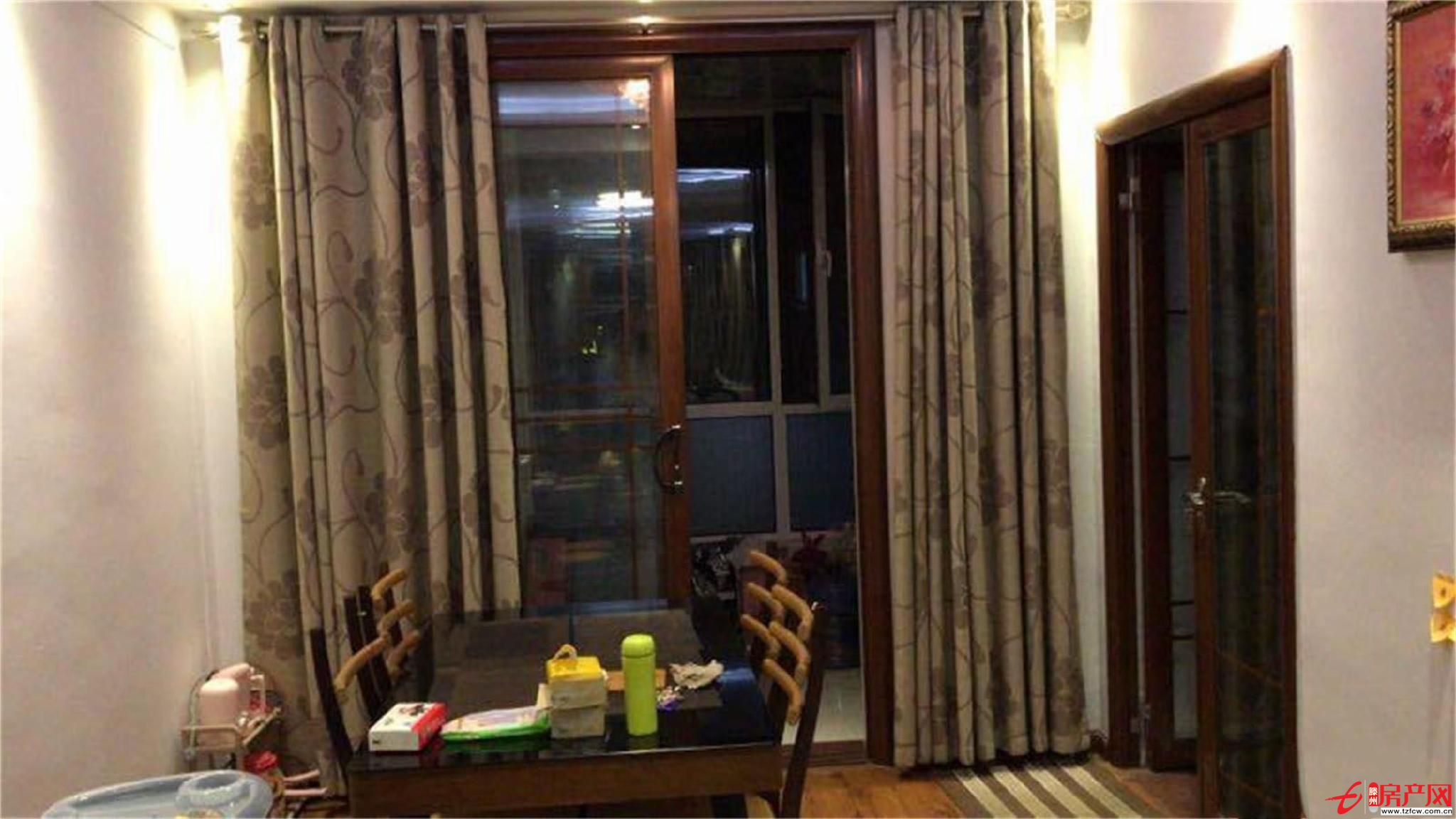 翠湖天地，三室兩廳，多層2南北通透，精裝修，含儲(chǔ)，新證可貸款