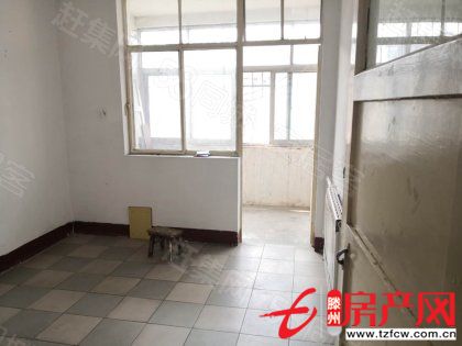 饃饃莊小區(qū)多層三樓