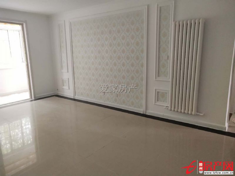 德明花園多層一樓精裝修南北通透證滿(mǎn)五