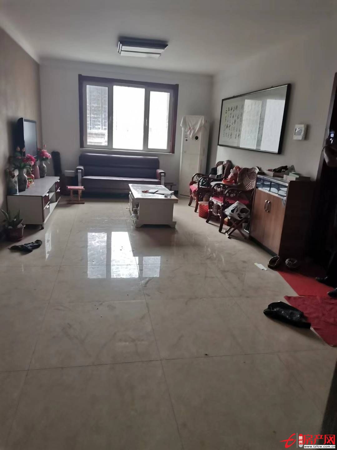 涵翠苑B區(qū)三室1梯2戶有證能貸款精裝修搬家即住