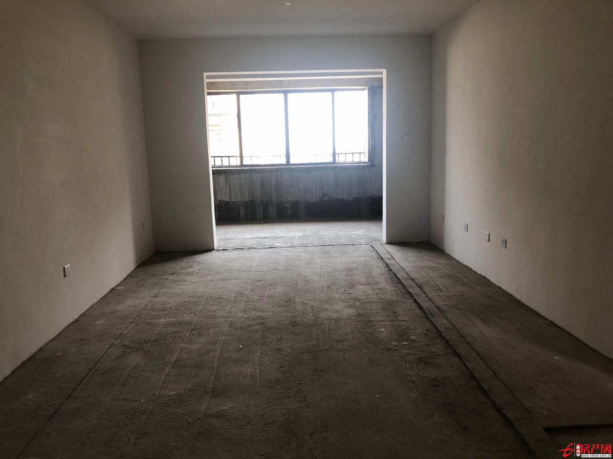 21不動產(chǎn) 融城國際 小高層 三室兩廳 已上房好樓層 壓尾款