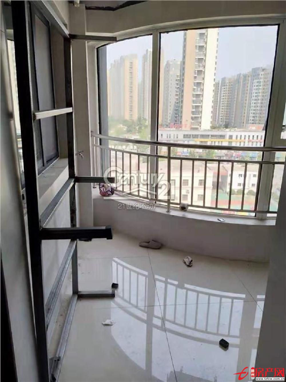 城B區(qū) 精裝修 無綁定 有鑰匙 證滿兩年 可議價