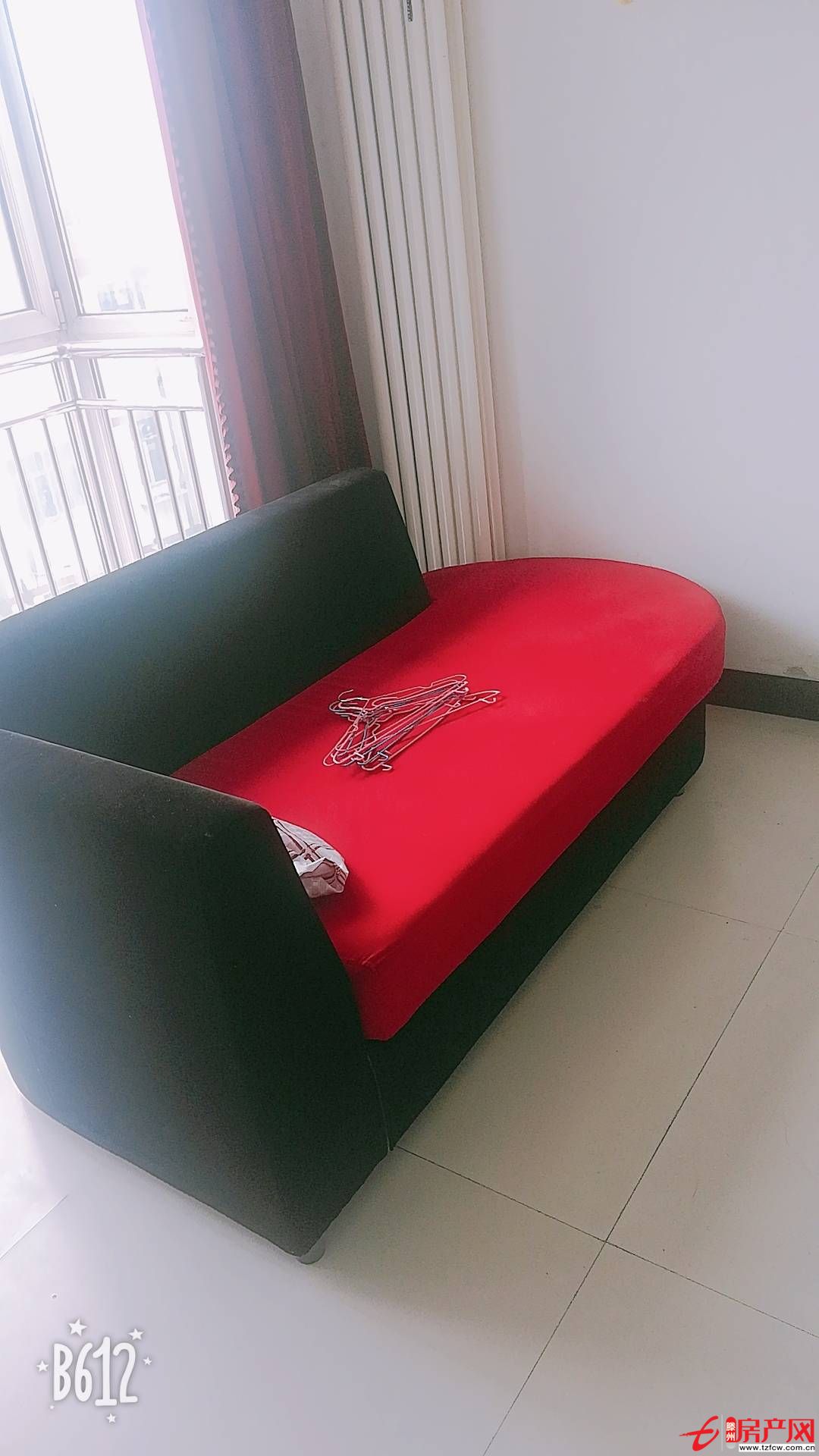 杏壇小區(qū)三室有空調(diào) 洗衣機(jī) 家具隨時(shí)入住