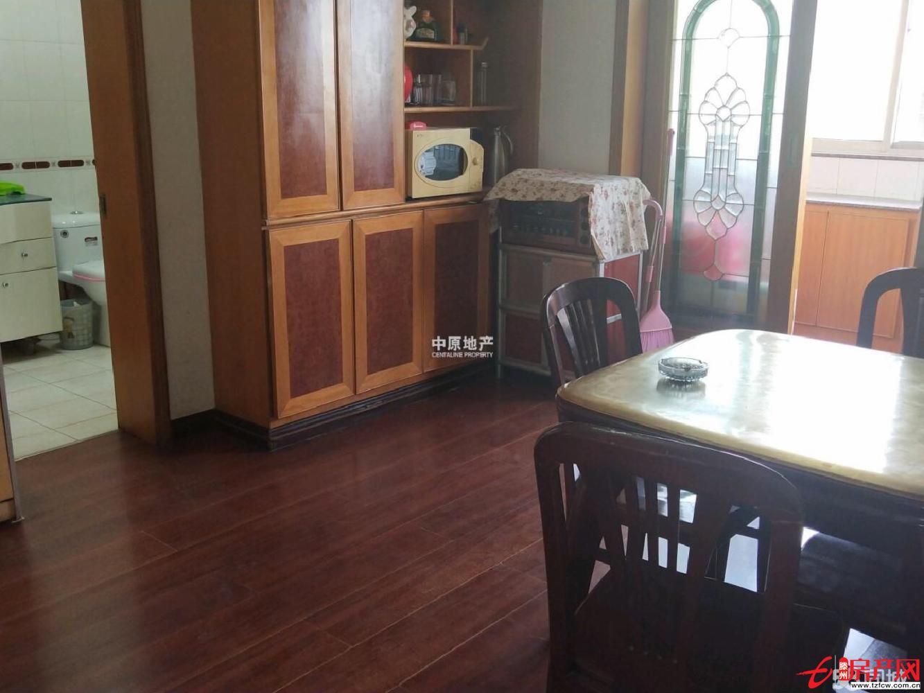 杏壇小區(qū)三室兩廳，精裝修拎包入住，家具家電齊全溫馨漂亮急急租