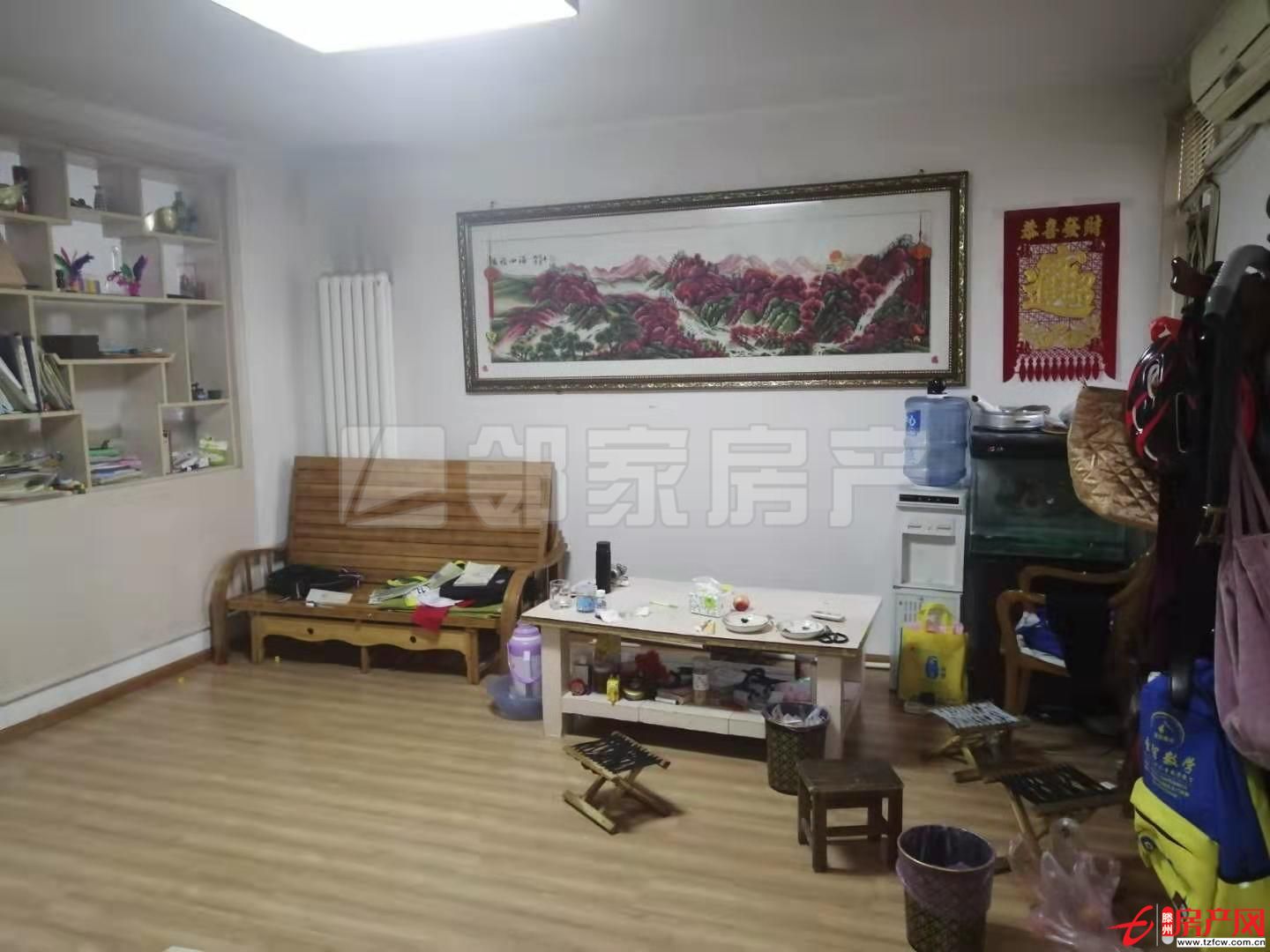 杏壇東區(qū),三室兩廳,價格適宜,舒適如新,經(jīng)典把握,機會難得!