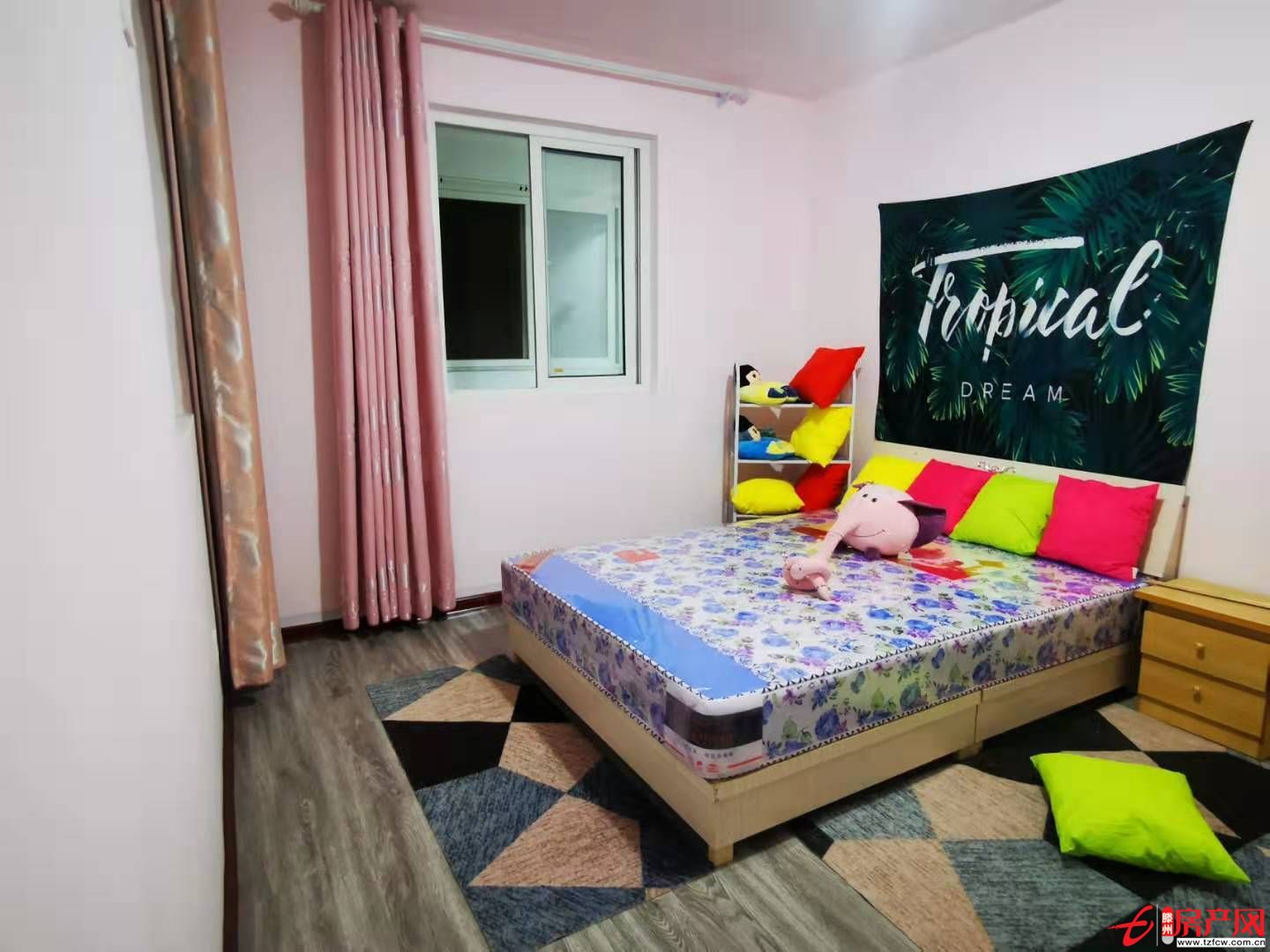 問天東區(qū)主題單間出租，圖片實拍，設(shè)施齊全，拎包即住