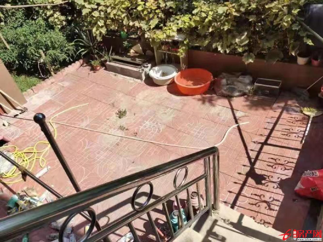 送院！優(yōu)品天地 精裝修 客廳主臥向陽 證滿兩年 可貸款！