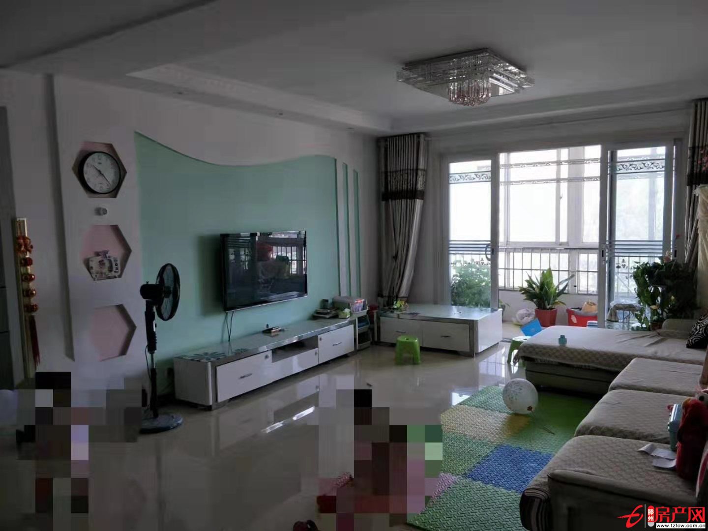 匯龍和諧康城C區(qū)三室兩廳兩衛(wèi)，兩室向陽。精裝，證滿兩年可貸款