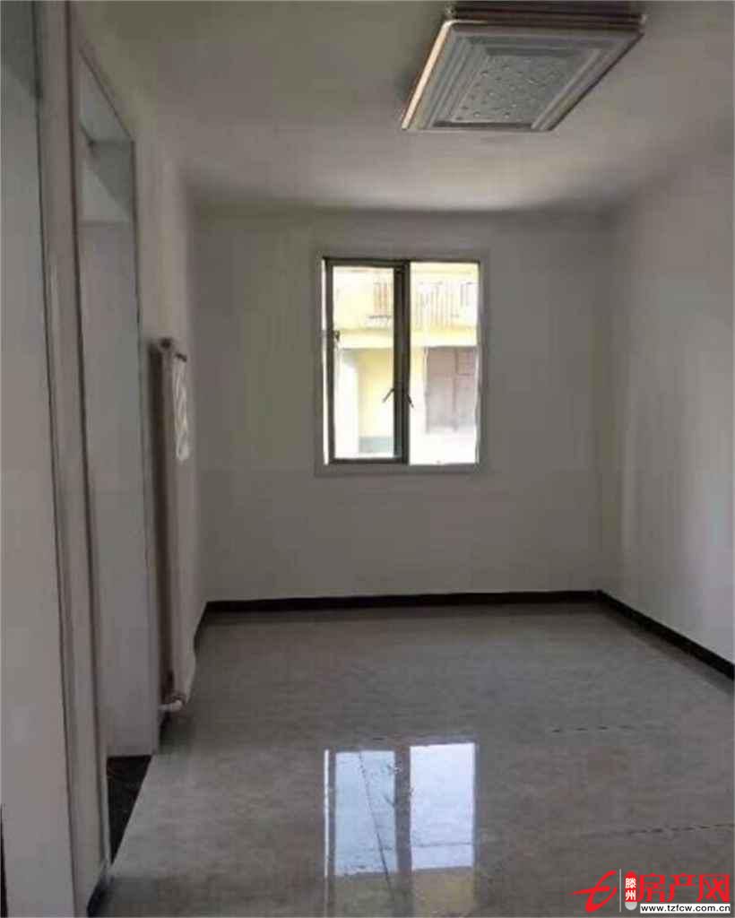 平等小區(qū)全新精裝修有鑰匙微信同號(hào)