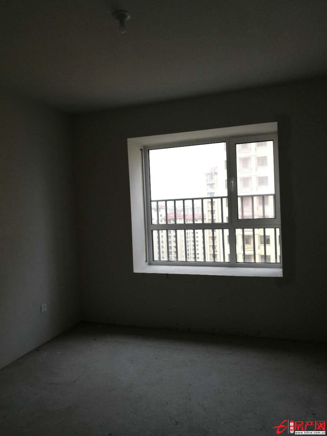 潤城第一城回遷房全款交易價(jià)格可議不綁車位儲(chǔ)藏室