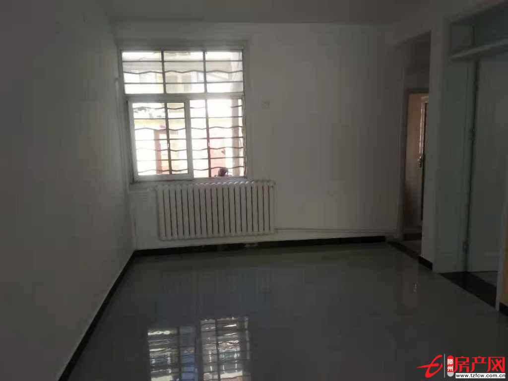 金城小區(qū)水電暖齊全證滿兩年，隨時(shí)看房，