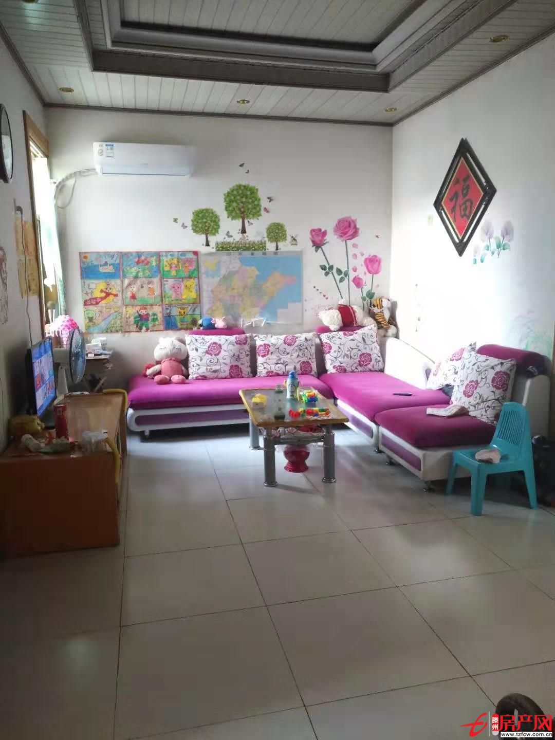 匯龍安東，頂樓可貸款贈大儲藏室，已裝修。好戶型