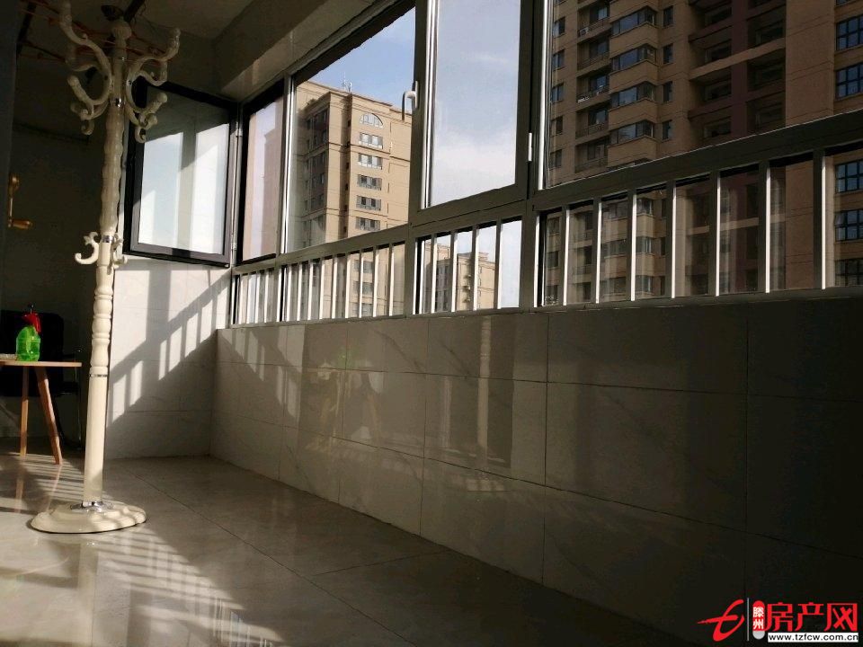 金河灣學(xué)區(qū)房?jī)r(jià)格低南北通透交通便利沒有綁定上房費(fèi)用以交清