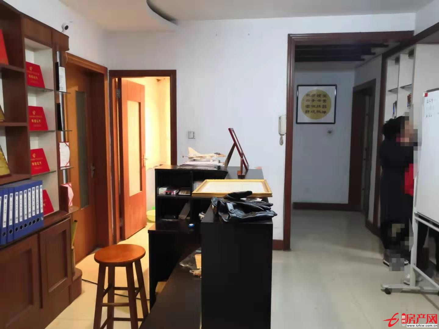 龍泉苑 城東學(xué) 區(qū)房 南北通透 多層一樓 證滿五年 首付40