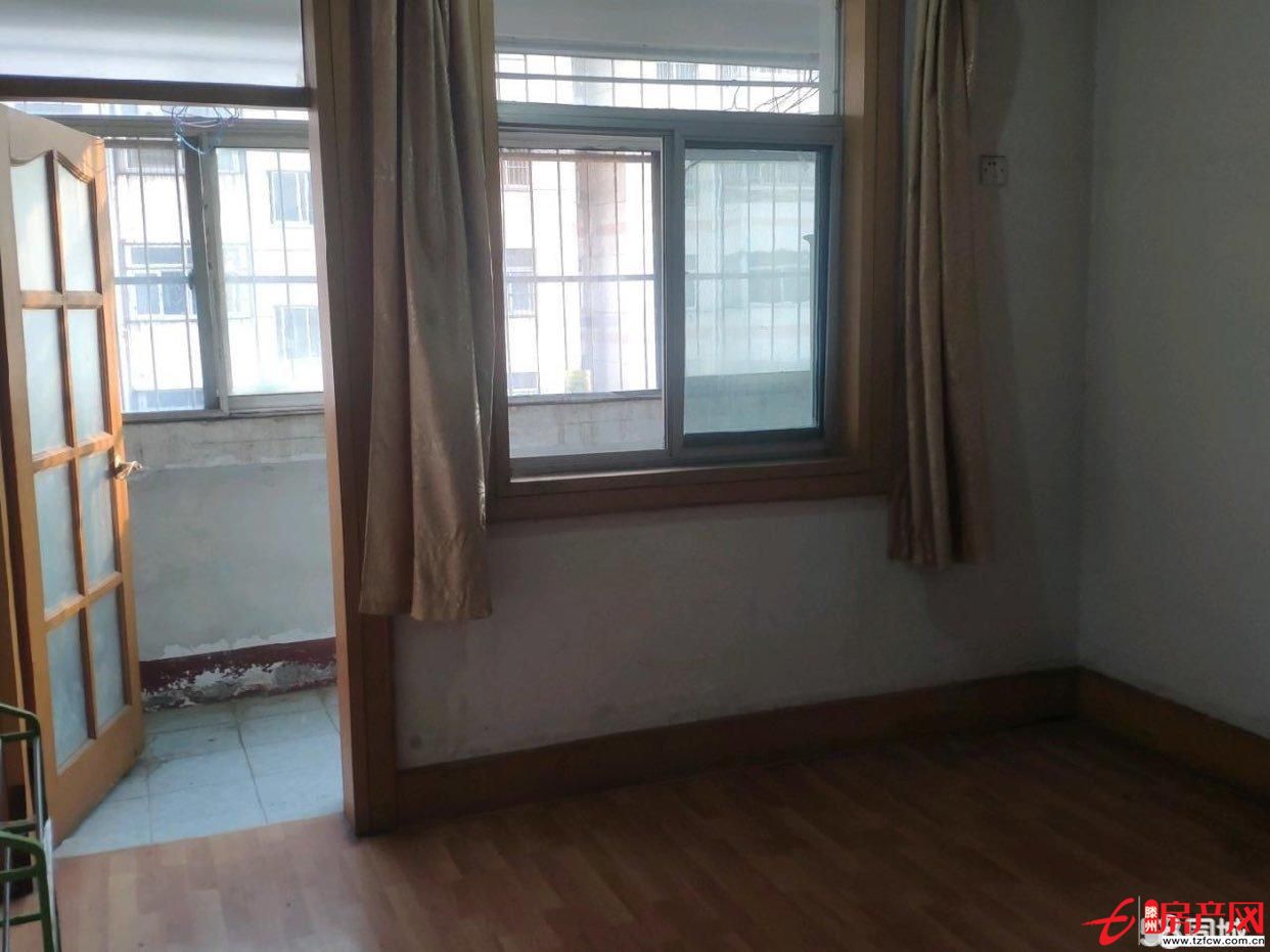 出行便利，學(xué)區(qū)房，購(gòu)物休閑娛樂(lè)