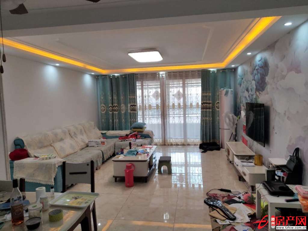 周樓佳苑好樓層，精裝婚房，可以分期，送儲藏室