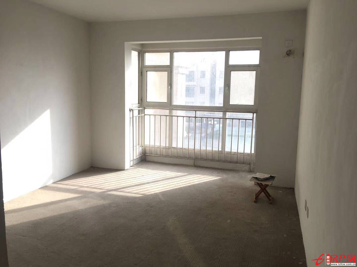 海上明月，采光通風(fēng)好，三面沿河觀景，有證可貸款