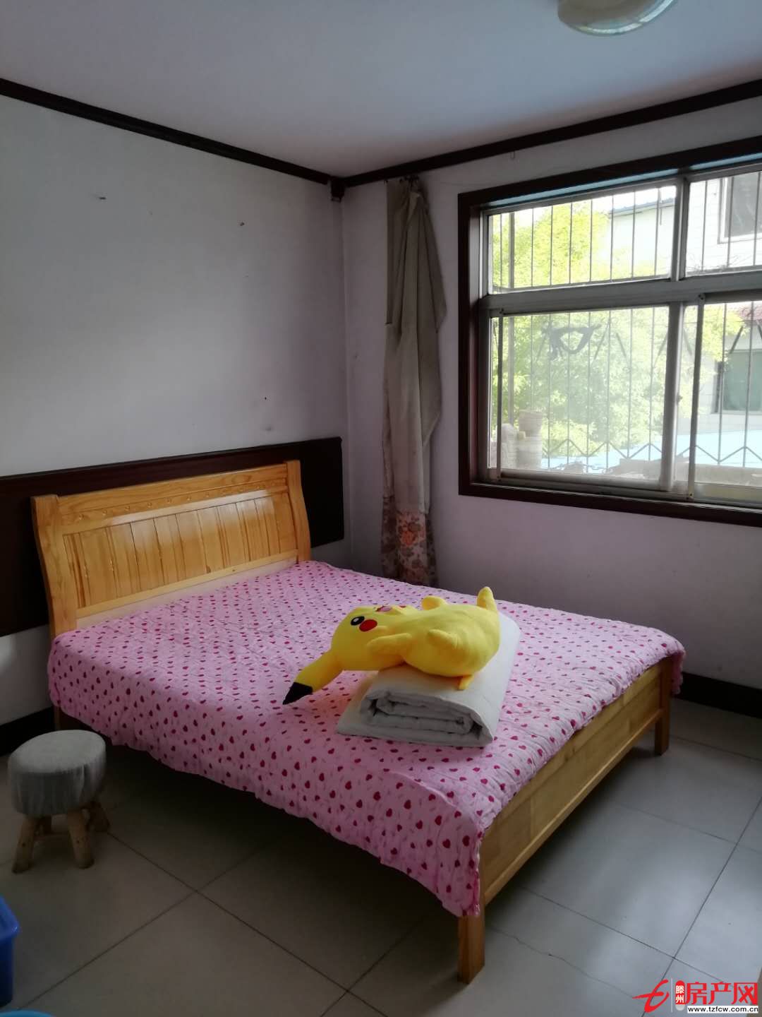 龍門住宅組團(tuán)，內(nèi)設(shè)乒乓球臺(tái)，適合居住、辦公、健身