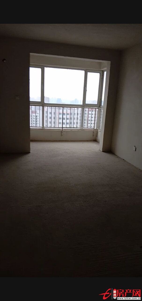 香舍水郡電梯洋房五樓，兩室一廳朝陽(yáng)，可分期