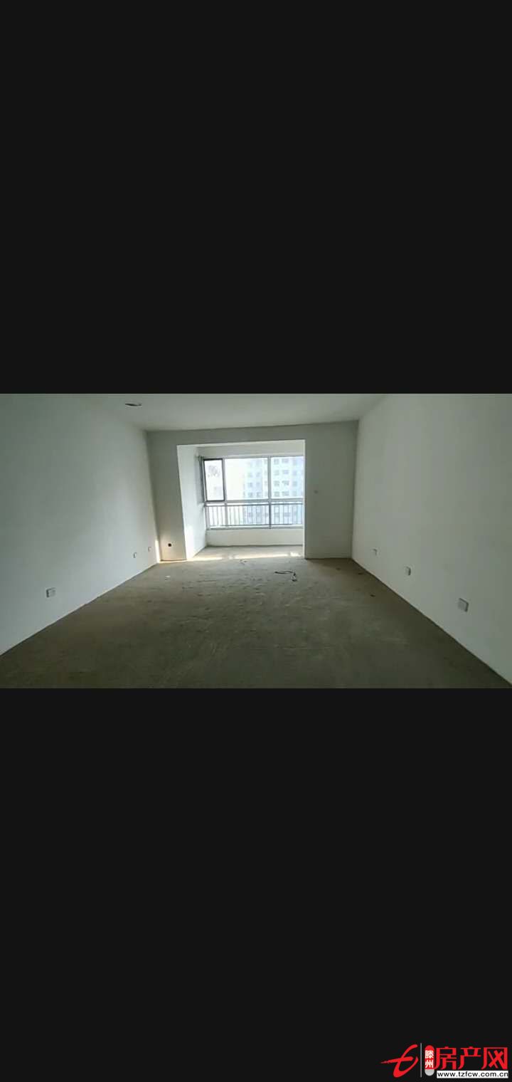 緹香郡好樓層，兩室一廳朝陽，戶型好，送個(gè)儲(chǔ)藏室，要