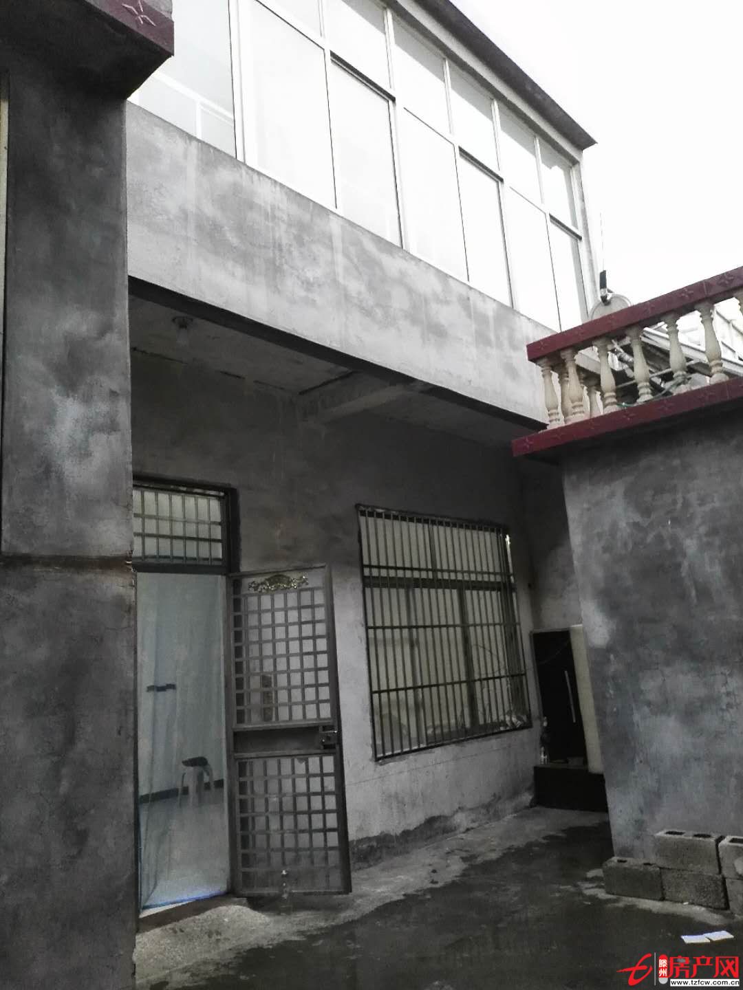 三里河兩層獨院，四室一廳出租