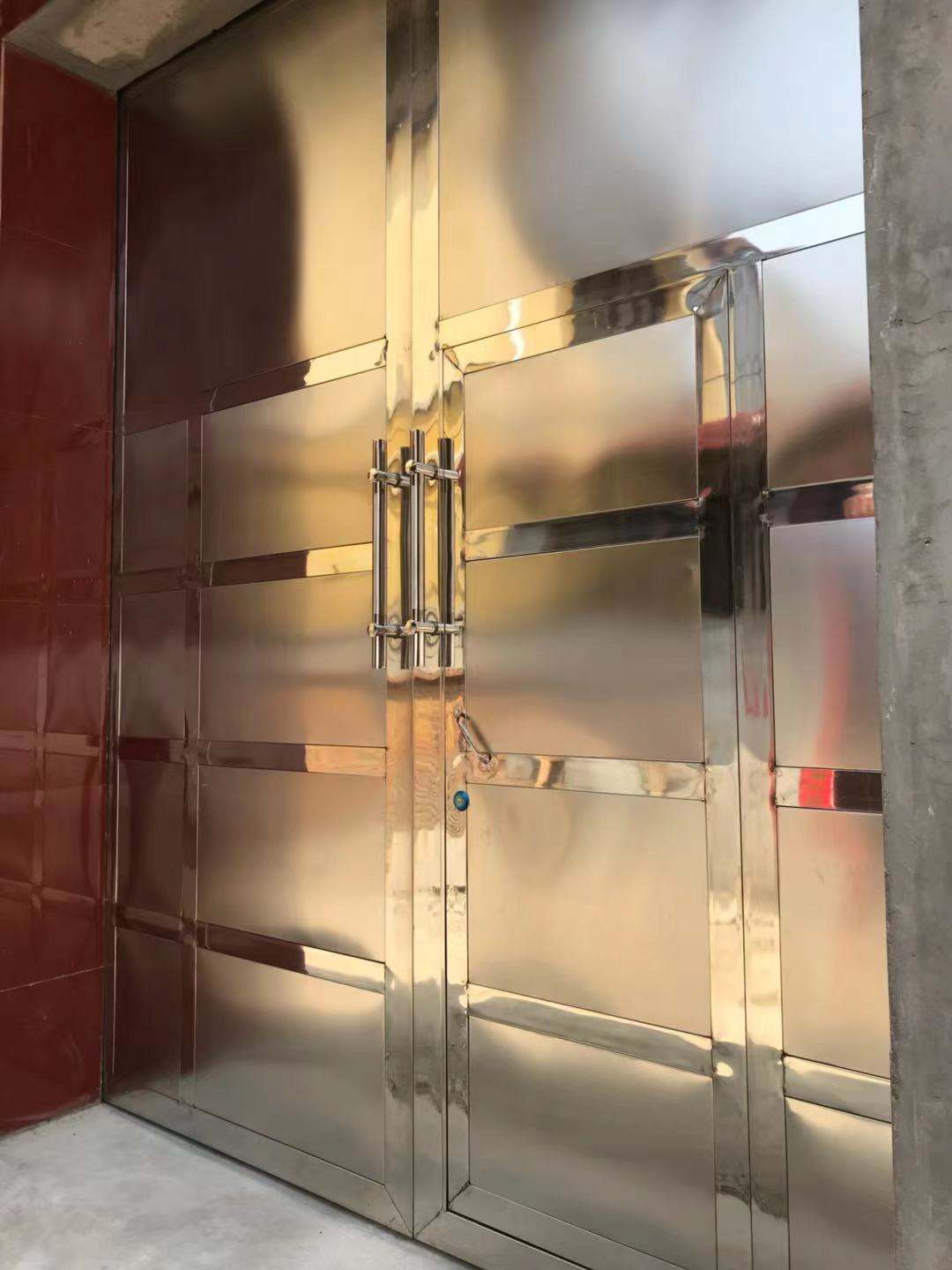 南沙河后倉(cāng)溝村，新建住宅600平（可倉(cāng)儲(chǔ)，加工車間），低價(jià)出租