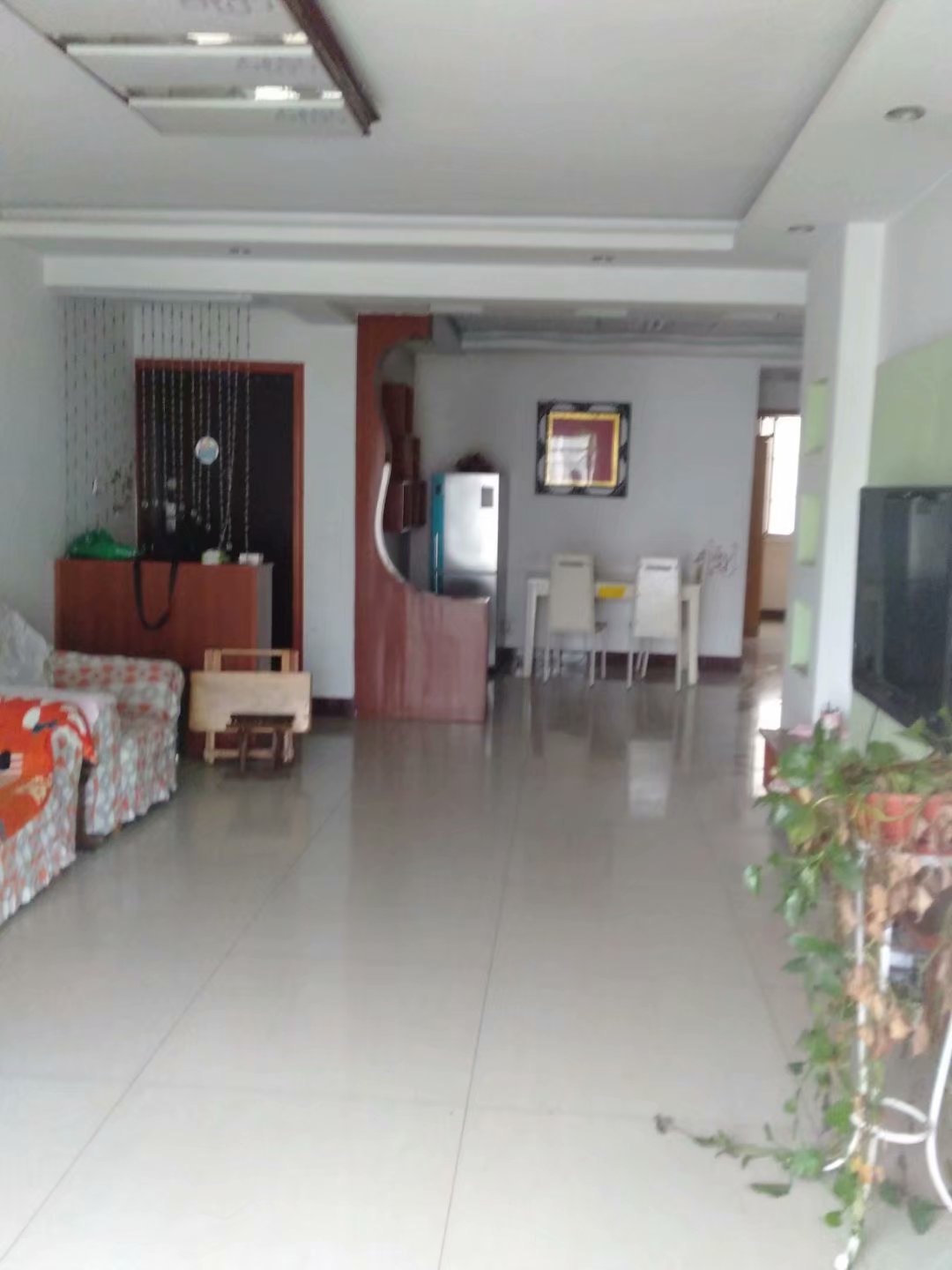 精裝修3室2廳1衛(wèi)110m21600元/月