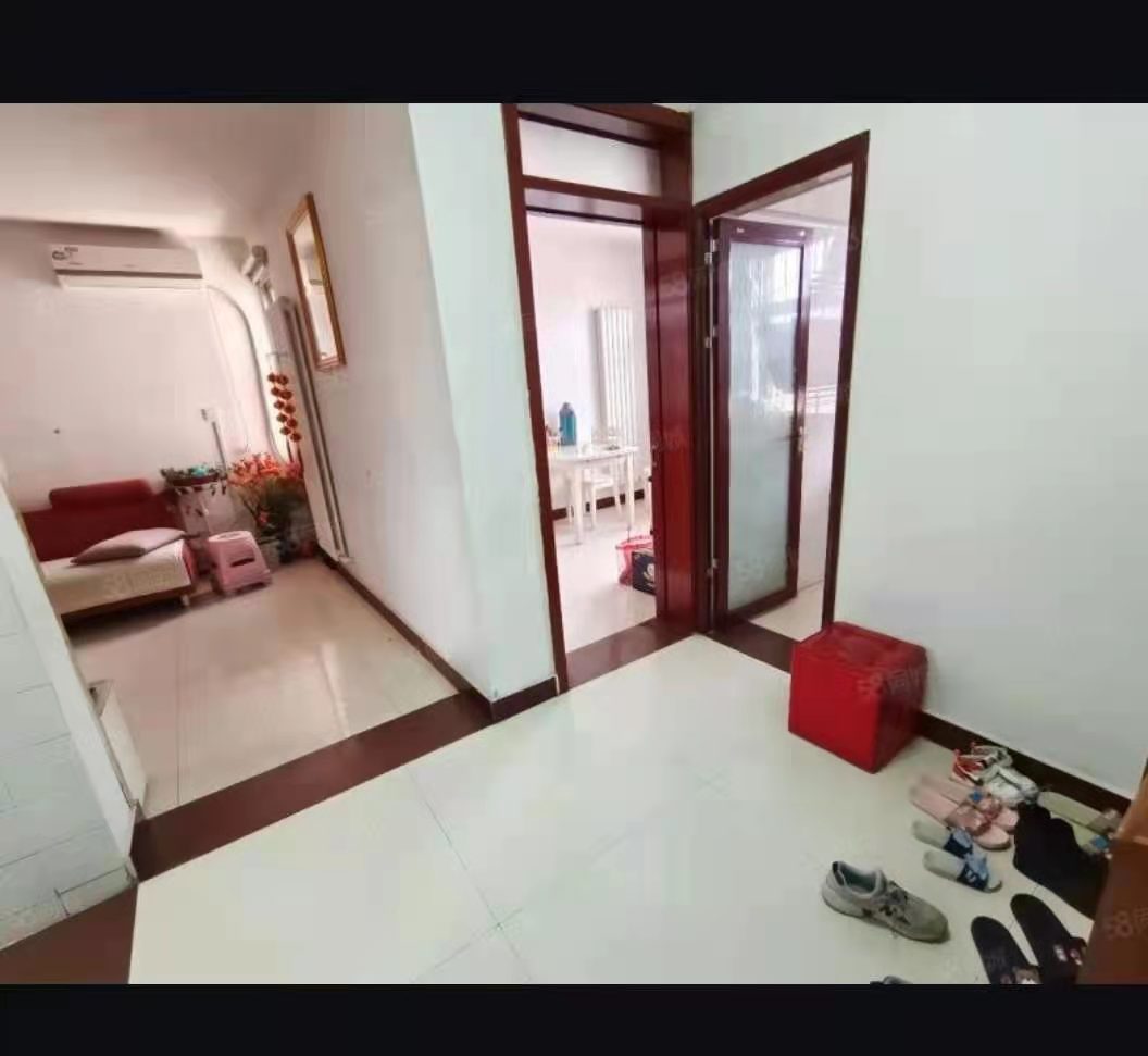 北樓小區(qū)裝修3室1廳1衛(wèi)76.1m267萬元