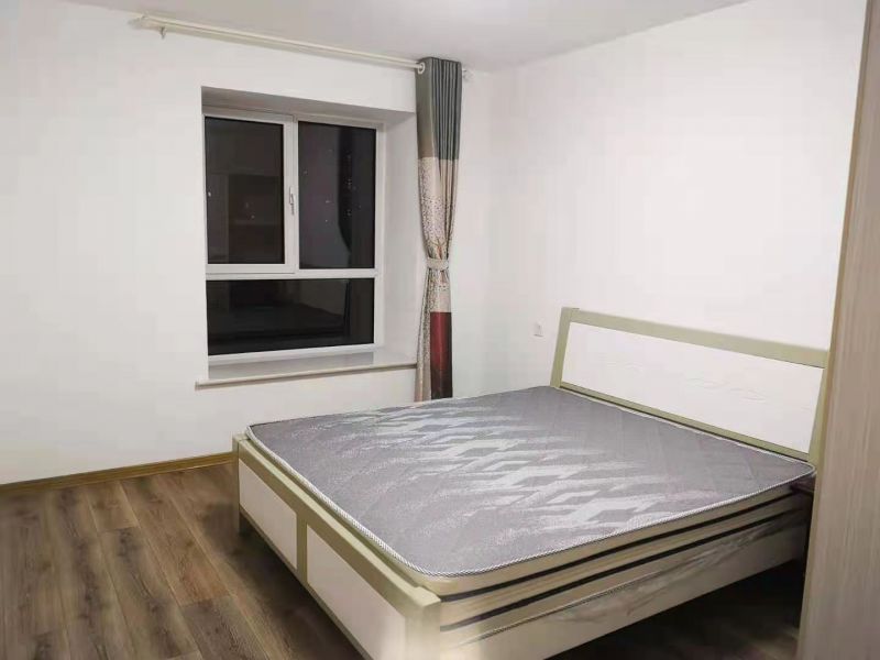 精裝修3室2廳2衛(wèi)140m21850元/月