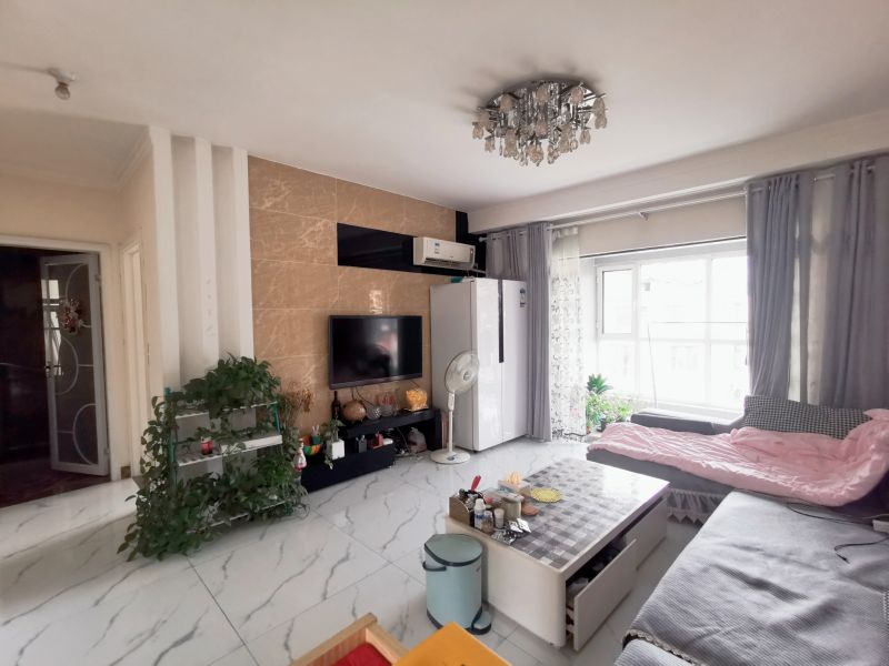 翠湖天地精裝修2室1廳1衛(wèi)123m2可改4室 送家具家電證滿兩年