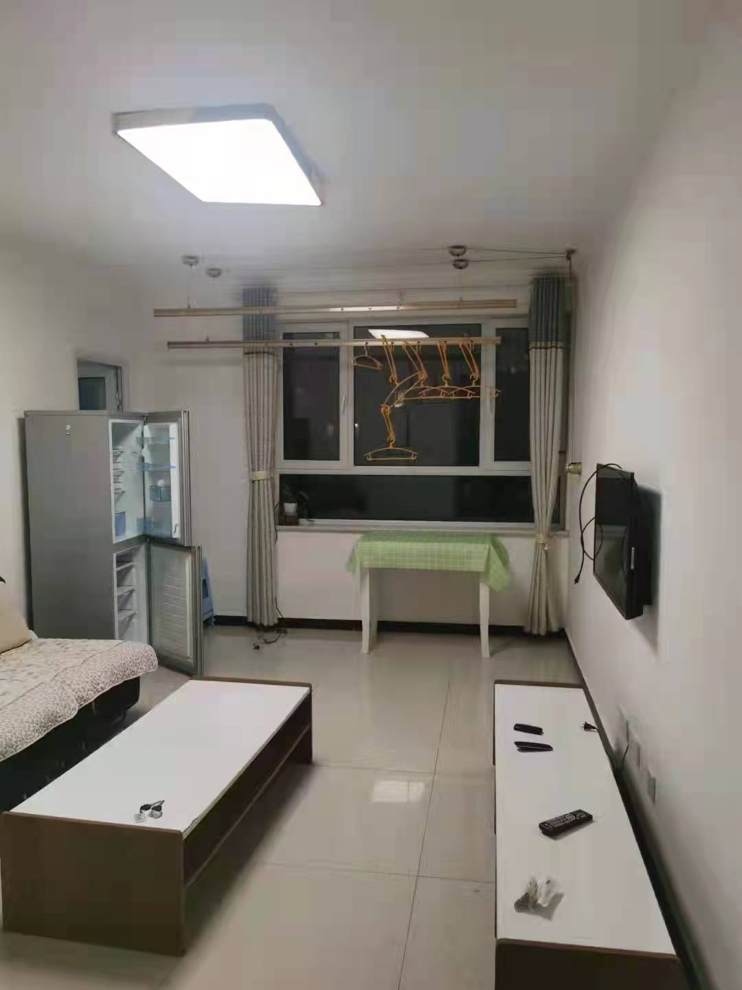 精裝修1室1廳1衛(wèi)60m21500元/月