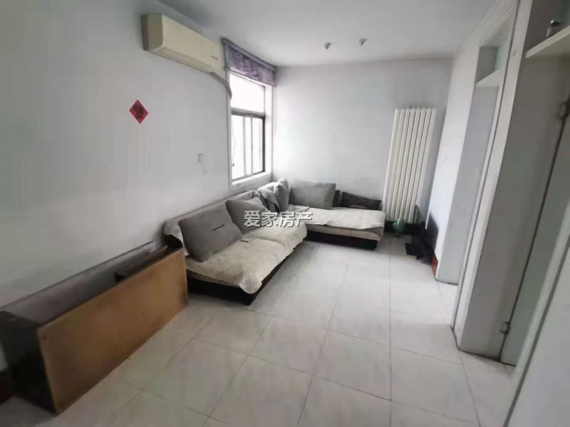 饃饃莊 5樓非頂 三居室 首付17萬 儲藏室