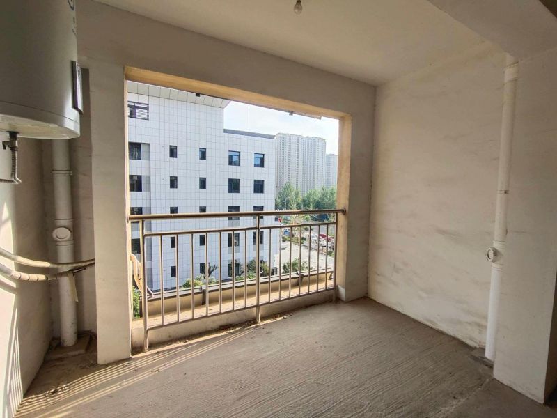 鑫玫瑰園電梯2室2廳格局好87平售樓處手續(xù)朝南全款