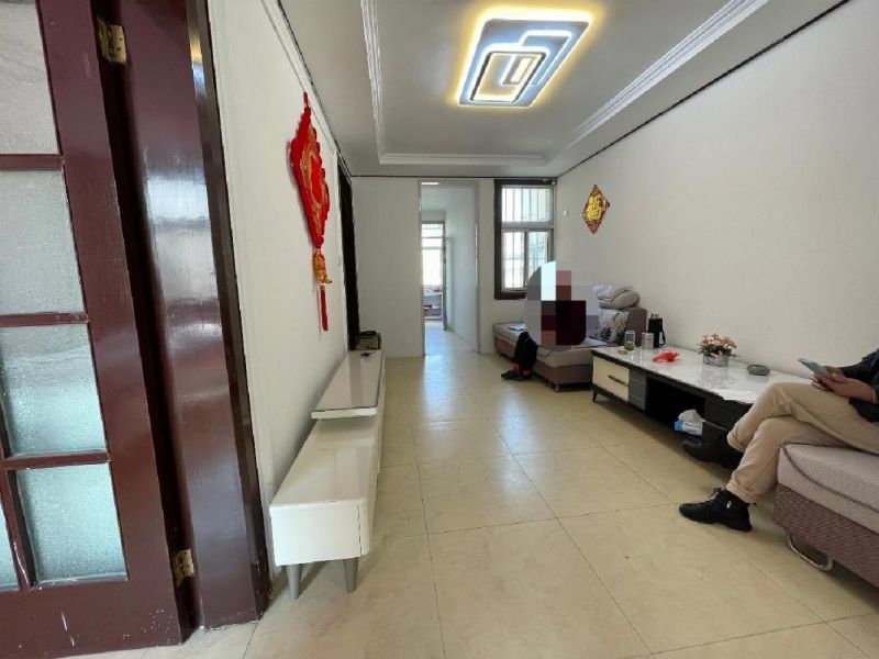 底價出租北安居陪采光好拎包全新家具家電隨時就可以入住