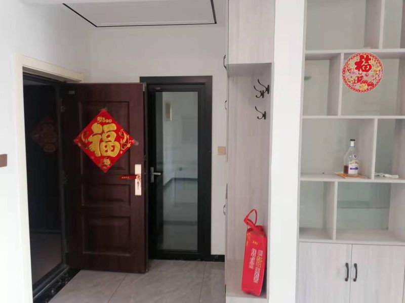 精裝修3室2廳1衛(wèi)103m2118萬元