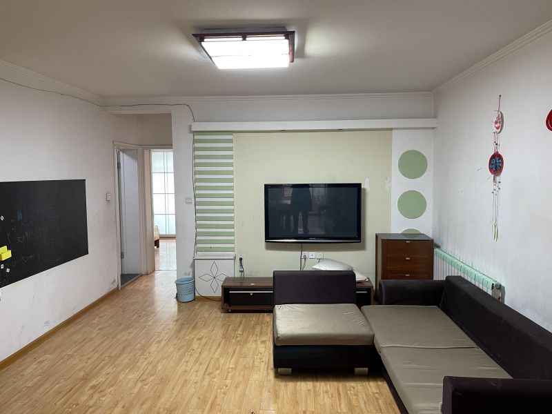 毛坯2室1廳1衛(wèi)95.7m2105萬(wàn)元