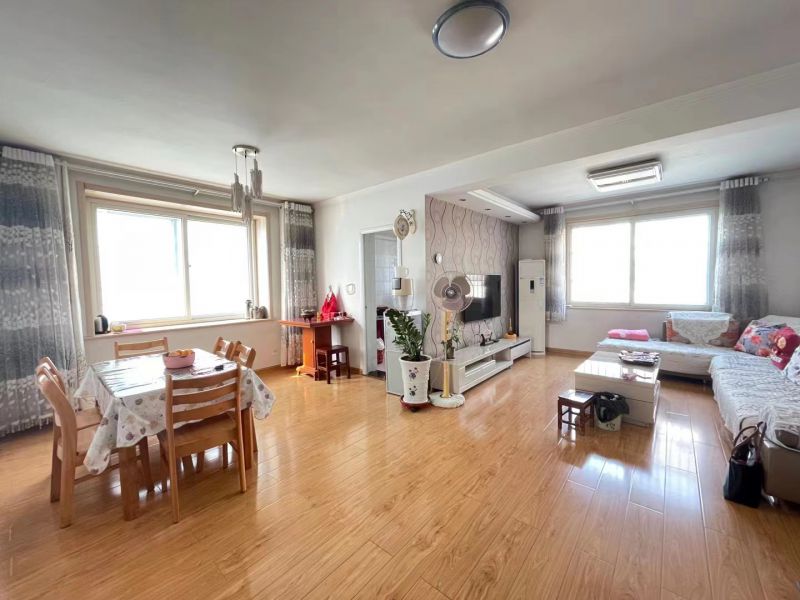 匯龍安東花園南區(qū)精裝修4樓老證可貸款2007年建隨時看房