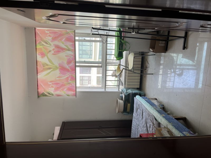 普通裝修4室2廳2衛(wèi)148m21800元/月