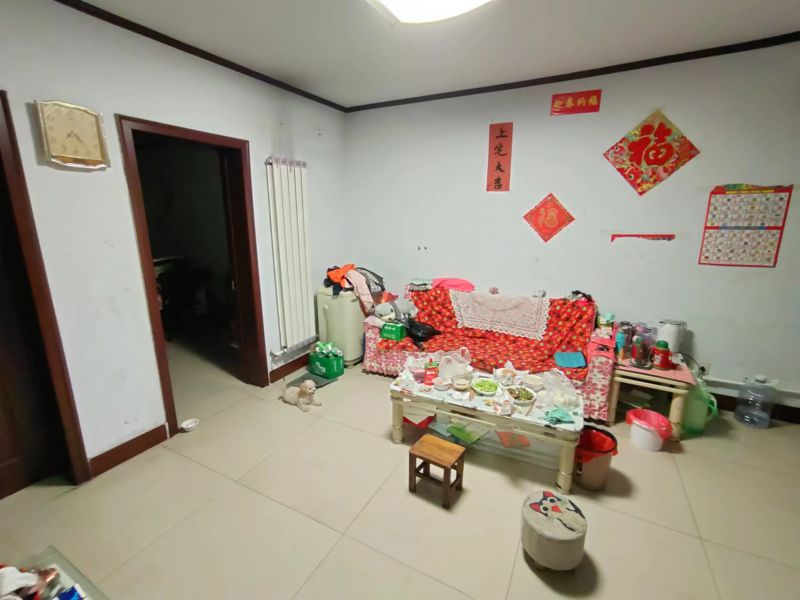 匯龍安東花園南區(qū) 普通裝修3室1廳1衛(wèi)85m2