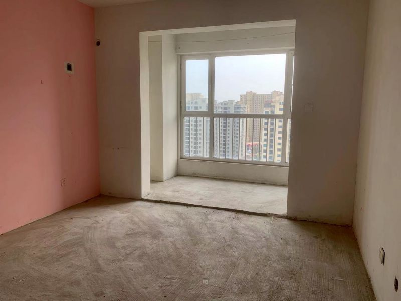 毛坯3室2廳2衛(wèi)132m2143.8萬+送車位