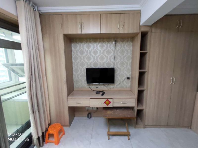 人和藍灣精裝修家具家電齊全1室1廳1衛(wèi)35m21100元/月