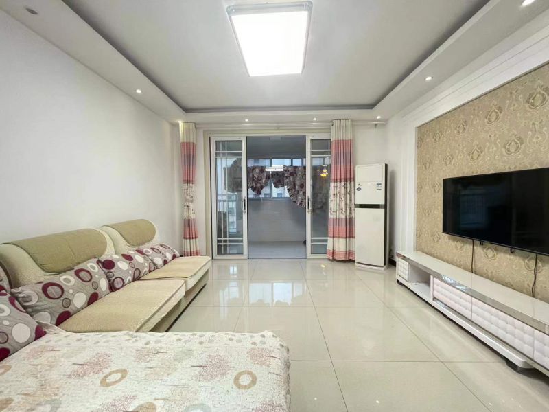 新陽光國際精裝修家具家電齊全拎包住隨時看房2室2廳1衛(wèi)110m22000元/月