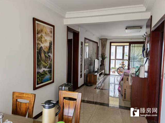 精裝修3室2廳2衛(wèi)156m21.3萬元，送獨立車位。