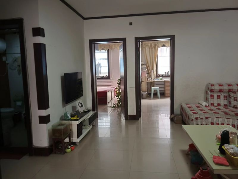 普通裝修3室1廳1衛(wèi)90m274.8萬(wàn)元